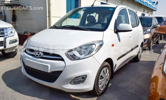 Acheter Import Voiture Hyundai i10 Blanc à Import - Dubai, Benin Acheter Import Voiture Hyundai i10 Blanc à Import - Dubai, Benin