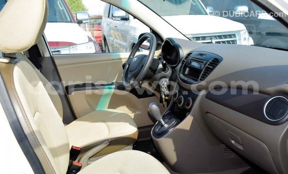 Acheter Import Voiture Hyundai i10 Blanc à Import - Dubai, Benin Acheter Import Voiture Hyundai i10 Blanc à Import - Dubai, Benin