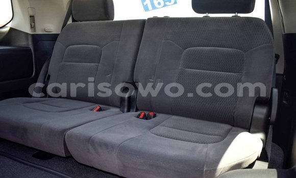 Acheter Neuf Voiture Toyota Land Cruiser Blanc à Abomey, Benin Acheter Neuf Voiture Toyota Land Cruiser Blanc à Abomey, Benin