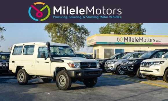 Acheter Neuf Voiture Toyota Land Cruiser Blanc à Abomey, Benin Acheter Neuf Voiture Toyota Land Cruiser Blanc à Abomey, Benin