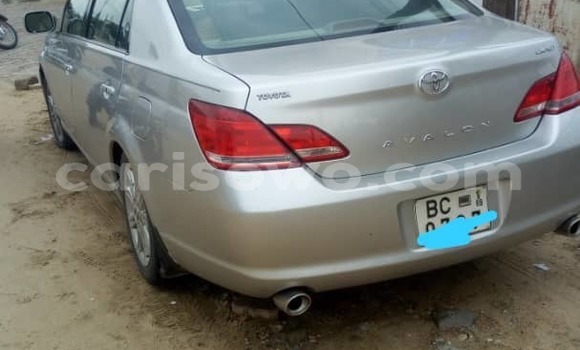 Acheter Occasion Voiture Toyota Avalon Vert à Cotonou, Benin Acheter Occasion Voiture Toyota Avalon Vert à Cotonou, Benin
