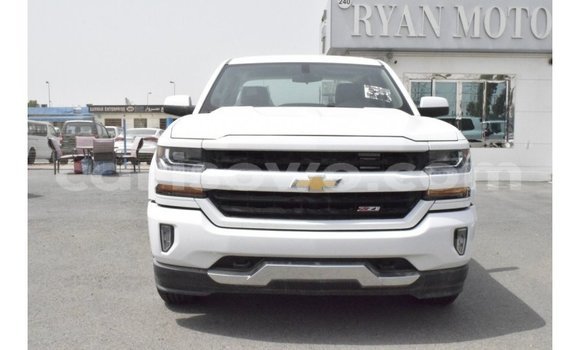 Sayi Imported Chevrolet Silverado White Mota in Import - Dubai a Benin