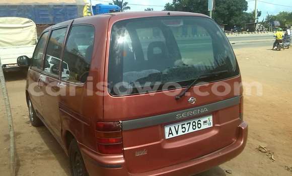 Ra Àlòkù Nissan Serena Red Ọkọ̀ in Abomey Calavi ni Benin Ra Àlòkù Nissan Serena Red Ọkọ̀ in Abomey Calavi ni Benin