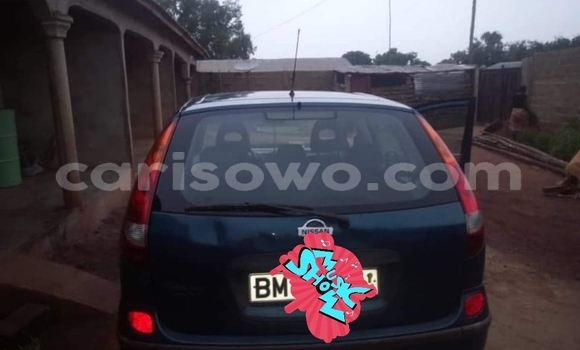 Sayi Na hannu Nissan Almera Tino Blue Mota in Cotonou a Benin Sayi Na hannu Nissan Almera Tino Blue Mota in Cotonou a Benin