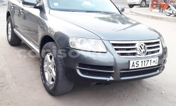 Ra Àlòkù Volkswagen Touareg Alawọ ewe Ọkọ̀ in Cotonou ni Benin Ra Àlòkù Volkswagen Touareg Alawọ ewe Ọkọ̀ in Cotonou ni Benin