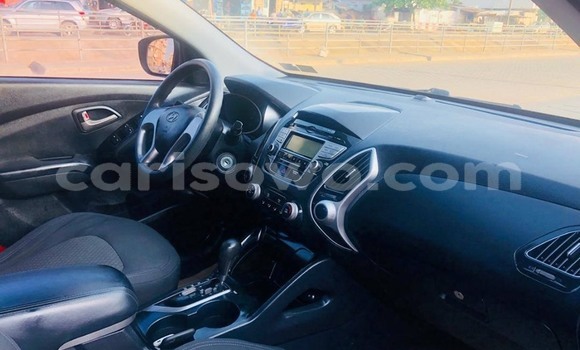 Sayi Na hannu Hyundai Tucson Brown Mota in Cotonou a Benin Sayi Na hannu Hyundai Tucson Brown Mota in Cotonou a Benin