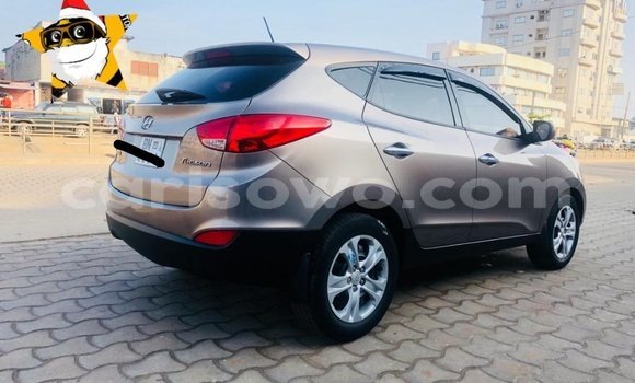 Sayi Na hannu Hyundai Tucson Brown Mota in Cotonou a Benin Sayi Na hannu Hyundai Tucson Brown Mota in Cotonou a Benin