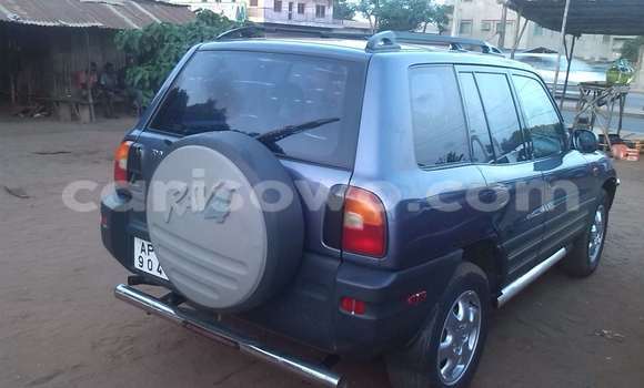 Ra Àlòkù Toyota RAV4 Alagara Ọkọ̀ in Abomey Calavi ni Benin Ra Àlòkù Toyota RAV4 Alagara Ọkọ̀ in Abomey Calavi ni Benin