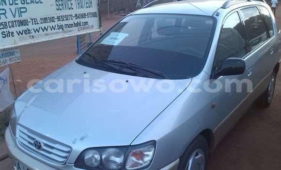 Ra Àlòkù Toyota Corolla Black Ọkọ̀ in Abomey Calavi ni Benin Ra Àlòkù Toyota Corolla Black Ọkọ̀ in Abomey Calavi ni Benin