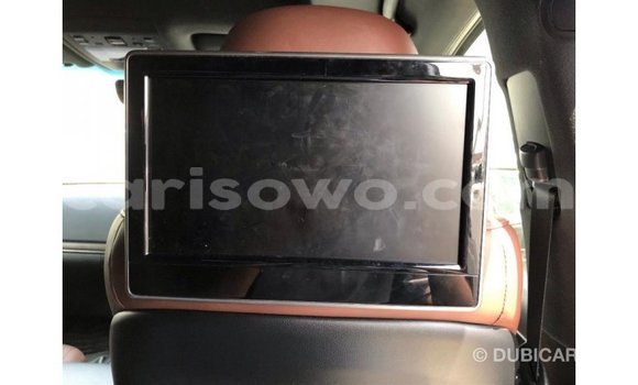 Acheter Import Voiture Toyota Land Cruiser Blanc à Import - Dubai, Benin Acheter Import Voiture Toyota Land Cruiser Blanc à Import - Dubai, Benin