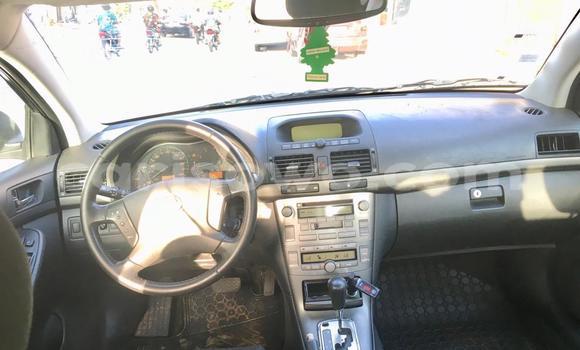 Ra Àlòkù Toyota Avensis Silver Ọkọ̀ in Cotonou ni Benin Ra Àlòkù Toyota Avensis Silver Ọkọ̀ in Cotonou ni Benin