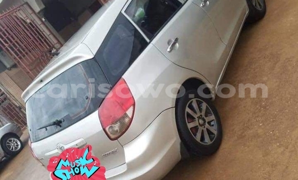 Ra Àlòkù Toyota Matrix Silver Ọkọ̀ in Cotonou ni Benin Ra Àlòkù Toyota Matrix Silver Ọkọ̀ in Cotonou ni Benin