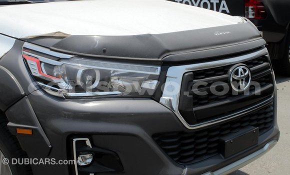 Sayi Imported Toyota Hilux Black Mota in Import - Dubai a Benin Sayi Imported Toyota Hilux Black Mota in Import - Dubai a Benin