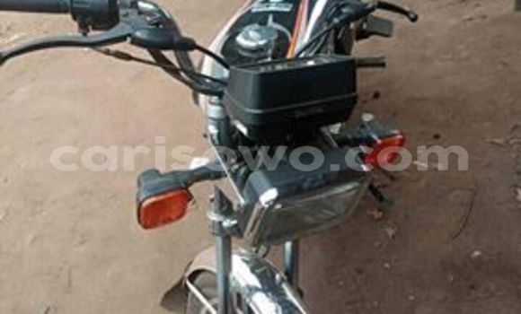 Sayi Na hannu Sanya SY125 M Motsi in Abomey Calavi a Benin