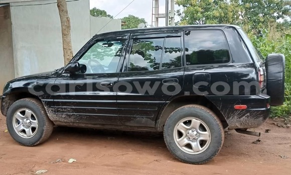 Acheter Occasion Voiture Toyota RAV4 Vert à Cotonou, Benin Acheter Occasion Voiture Toyota RAV4 Vert à Cotonou, Benin