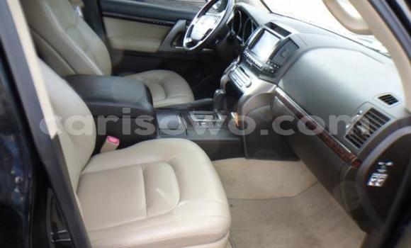 Acheter Occasion Voiture Toyota Land Cruiser Noir à Cotonou, Benin Acheter Occasion Voiture Toyota Land Cruiser Noir à Cotonou, Benin