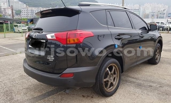 Acheter Occasion Voiture Toyota RAV4 Noir à Cotonou, Benin Acheter Occasion Voiture Toyota RAV4 Noir à Cotonou, Benin