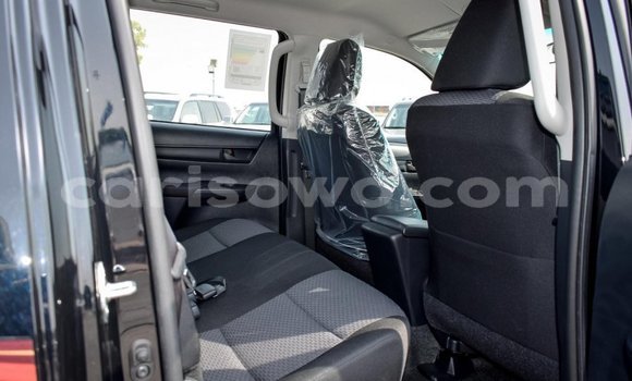Acheter Neuf Voiture Toyota Hilux Noir à Abomey, Benin Acheter Neuf Voiture Toyota Hilux Noir à Abomey, Benin