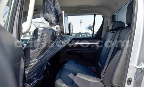 Acheter Neuf Voiture Toyota Hilux Blanc à Abomey, Benin Acheter Neuf Voiture Toyota Hilux Blanc à Abomey, Benin