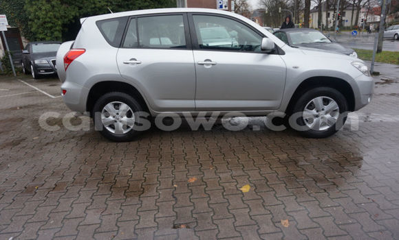 Acheter Occasion Voiture Toyota RAV4 Gris à Cotonou, Benin Acheter Occasion Voiture Toyota RAV4 Gris à Cotonou, Benin