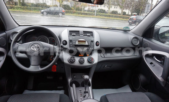 Acheter Occasion Voiture Toyota RAV4 Gris à Cotonou, Benin Acheter Occasion Voiture Toyota RAV4 Gris à Cotonou, Benin