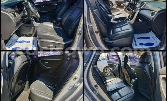 Acheter Occasion Voiture Hyundai i30 Gris à Cotonou, Benin Acheter Occasion Voiture Hyundai i30 Gris à Cotonou, Benin