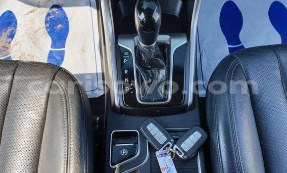 Acheter Occasion Voiture Hyundai i30 Gris à Cotonou, Benin Acheter Occasion Voiture Hyundai i30 Gris à Cotonou, Benin