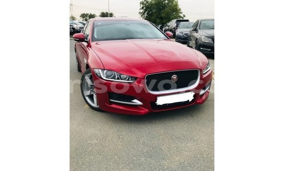 Acheter Import Voiture Jaguar XE Rouge à Import - Dubai, Benin Acheter Import Voiture Jaguar XE Rouge à Import - Dubai, Benin