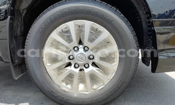 Acheter Neuf Voiture Toyota Prado Noir à Abomey, Benin Acheter Neuf Voiture Toyota Prado Noir à Abomey, Benin