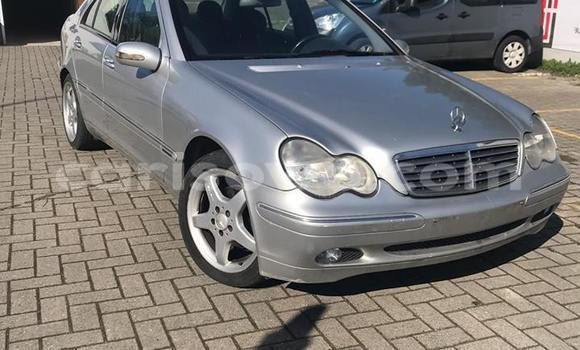 Sayi Na hannu Mercedes-Benz C–Class Azurfa Mota in Cotonou a Benin Sayi Na hannu Mercedes-Benz C–Class Azurfa Mota in Cotonou a Benin
