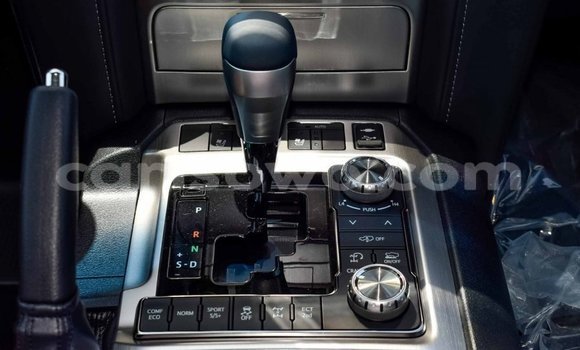 Acheter Neuf Voiture Toyota Land Cruiser Noir à Abomey Calavi, Benin Acheter Neuf Voiture Toyota Land Cruiser Noir à Abomey Calavi, Benin