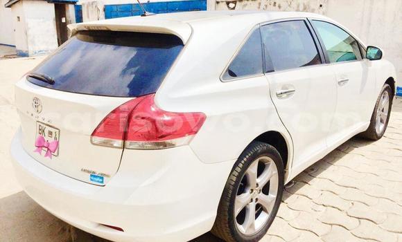 Ra Àlòkù Toyota Venza funfun Ọkọ̀ in Cotonou ni Benin Ra Àlòkù Toyota Venza funfun Ọkọ̀ in Cotonou ni Benin