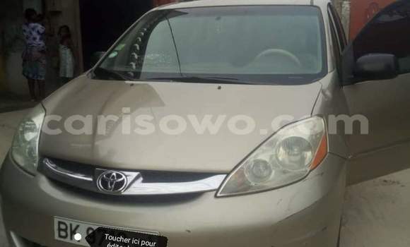 Acheter Occasion Voiture Toyota Sienna Autre à Cotonou, Benin Acheter Occasion Voiture Toyota Sienna Autre à Cotonou, Benin