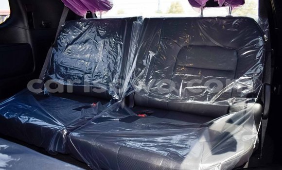 Acheter Neuf Voiture Toyota Land Cruiser Noir à Abomey, Benin Acheter Neuf Voiture Toyota Land Cruiser Noir à Abomey, Benin