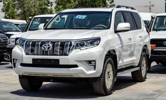 Acheter Neuf Voiture Toyota Land Cruiser Prado Blanc à Abomey, Benin Acheter Neuf Voiture Toyota Land Cruiser Prado Blanc à Abomey, Benin