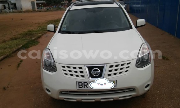 Ra Àlòkù Nissan Rogue funfun Ọkọ̀ in Cotonou ni Benin Ra Àlòkù Nissan Rogue funfun Ọkọ̀ in Cotonou ni Benin