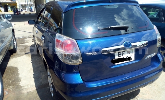 Buy Used Toyota Matrix Blue Car in Cotonou in Benign Buy Used Toyota Matrix Blue Car in Cotonou in Benign