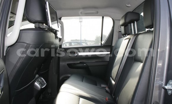 Acheter Neuf Voiture Toyota Hilux Noir à Abomey, Benin Acheter Neuf Voiture Toyota Hilux Noir à Abomey, Benin