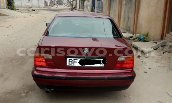 Ra Àlòkù BMW 3–Series Red Ọkọ̀ in Cotonou ni Benin Ra Àlòkù BMW 3–Series Red Ọkọ̀ in Cotonou ni Benin
