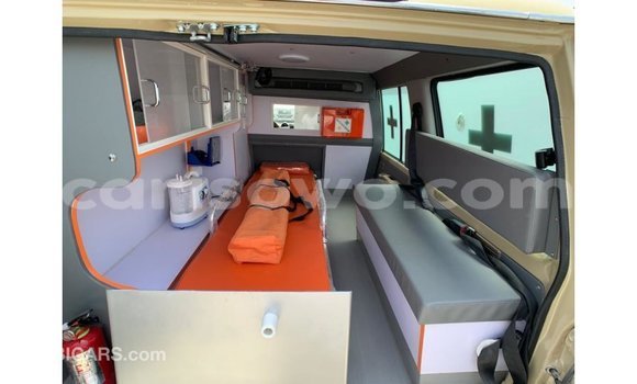 Ra Imported Toyota Land Cruiser Alagara Ọkọ̀ in Import - Dubai ni Benin Ra Imported Toyota Land Cruiser Alagara Ọkọ̀ in Import - Dubai ni Benin