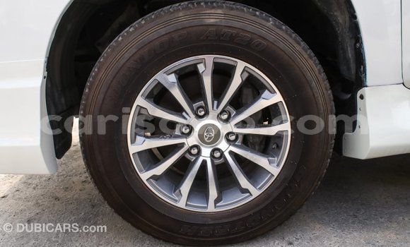 Sayi Imported Toyota Prado White Mota in Import - Dubai a Benin Sayi Imported Toyota Prado White Mota in Import - Dubai a Benin