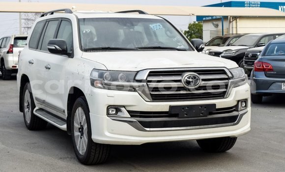 Buy Import Toyota Land Cruiser White Car in Import - Dubai in Benign Buy Import Toyota Land Cruiser White Car in Import - Dubai in Benign