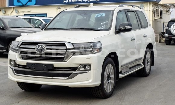 Buy Import Toyota Land Cruiser White Car in Import - Dubai in Benign Buy Import Toyota Land Cruiser White Car in Import - Dubai in Benign
