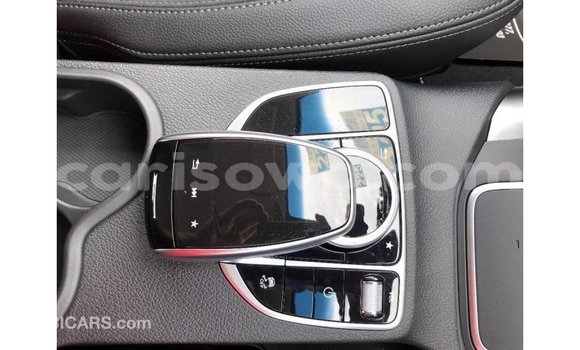 Acheter Import Voiture Mercedes-Benz 250 Bleu à Import - Dubai, Benin Acheter Import Voiture Mercedes-Benz 250 Bleu à Import - Dubai, Benin