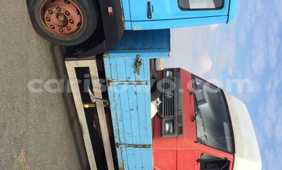 Buy Used Renault Scenic Blue Car in Savalou in Benign Buy Used Renault Scenic Blue Car in Savalou in Benign