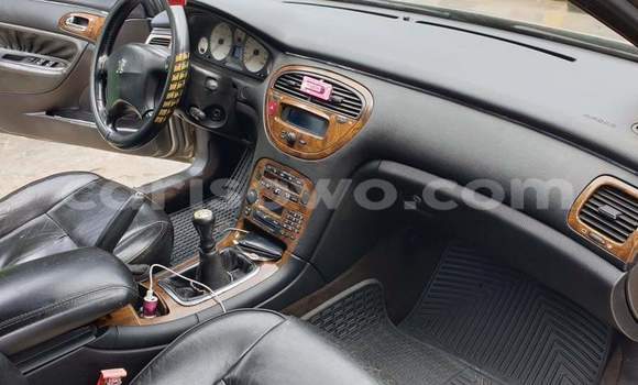 Sayi Na hannu Peugeot 607 Brown Mota in Cotonou a Benin Sayi Na hannu Peugeot 607 Brown Mota in Cotonou a Benin