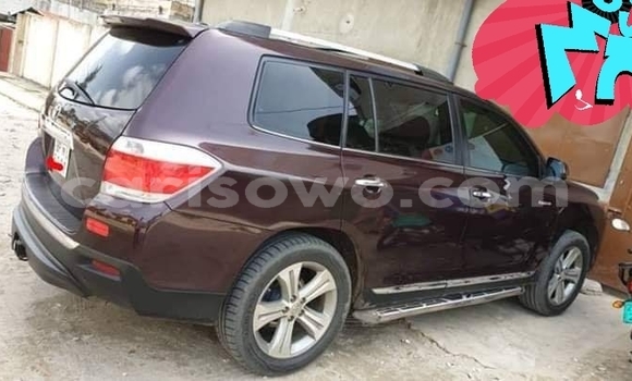 Ra Àlòkù Toyota Highlander Brown Ọkọ̀ in Cotonou ni Benin Ra Àlòkù Toyota Highlander Brown Ọkọ̀ in Cotonou ni Benin