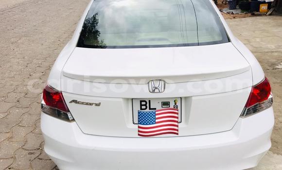 Acheter Occasion Voiture Honda Accord Blanc à Cotonou, Benin Acheter Occasion Voiture Honda Accord Blanc à Cotonou, Benin