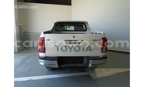 Buy Import Toyota Hilux White Car in Import - Dubai in Benign Buy Import Toyota Hilux White Car in Import - Dubai in Benign