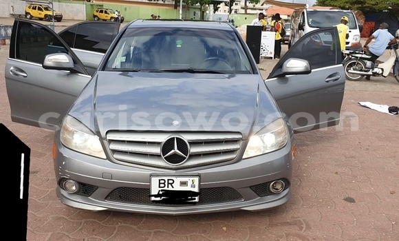 Ra Àlòkù Mercedes-Benz C–Class Blue Ọkọ̀ in Cotonou ni Benin Ra Àlòkù Mercedes-Benz C–Class Blue Ọkọ̀ in Cotonou ni Benin